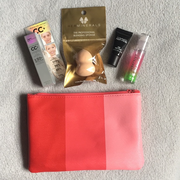 MAC Cosmetics Other - Makeup bundle! 💄